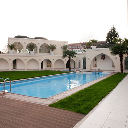 Holiday Inn Istanbul City By Ihg Ανέσεις φωτογραφία The swimming pool