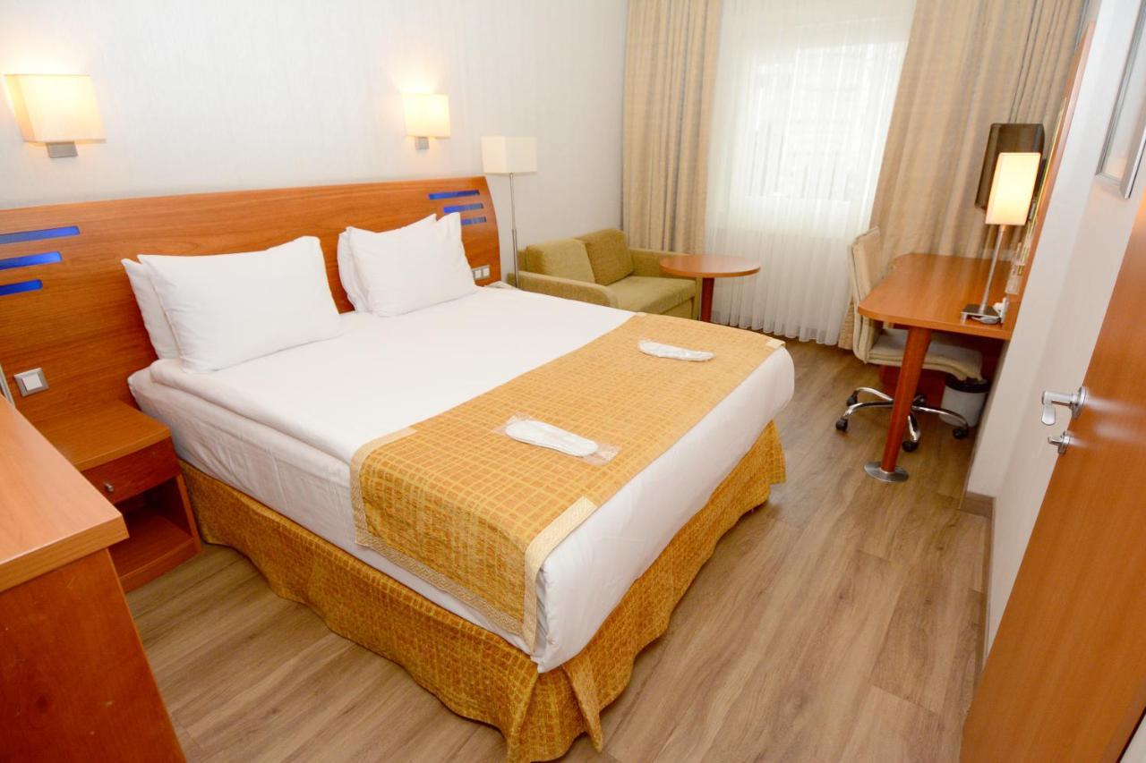 Holiday Inn Istanbul City By Ihg Εξωτερικό φωτογραφία A room at the hotel