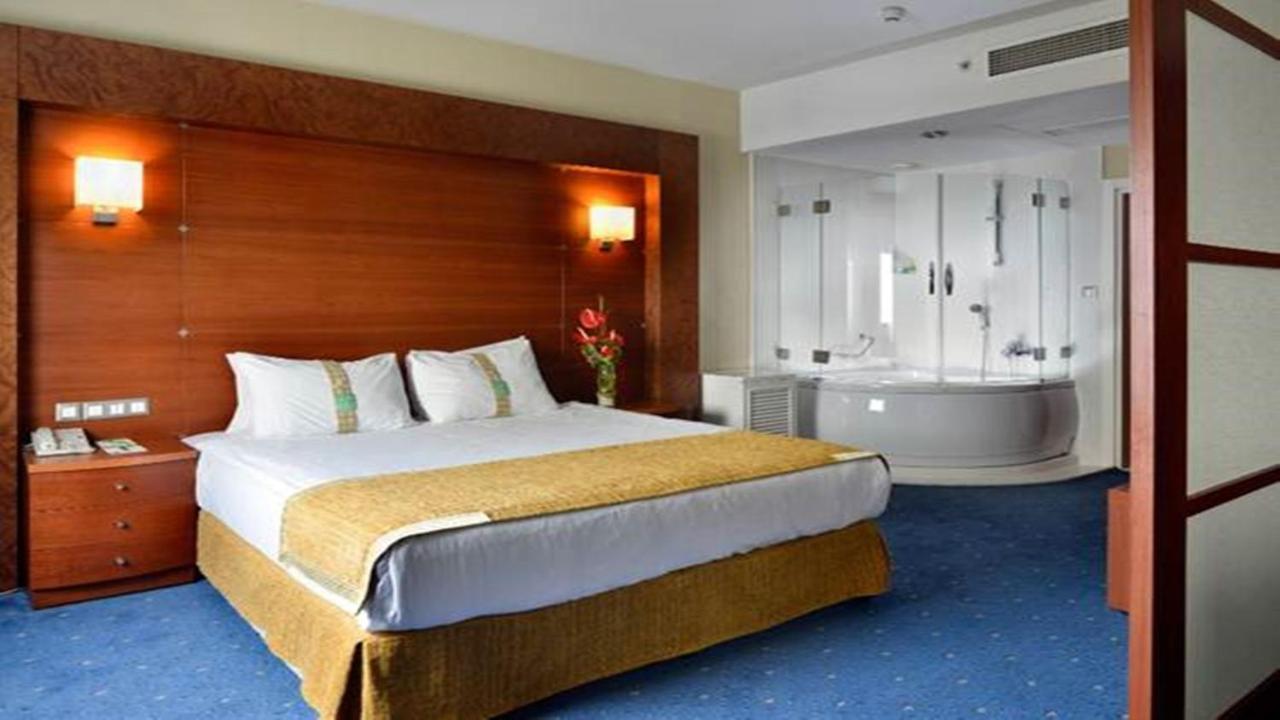 Holiday Inn Istanbul City By Ihg Εξωτερικό φωτογραφία Suite